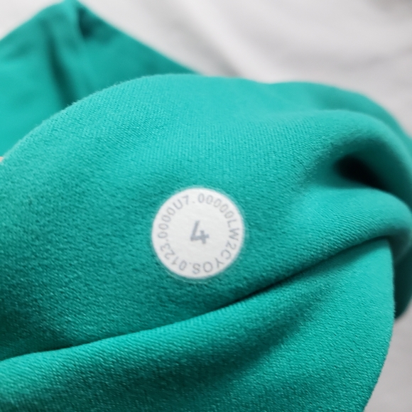 Lululemon Align Reversible Bra *Light Support A/B Cups 2021 Maldives Green Sz 4 - Picture 9 of 11